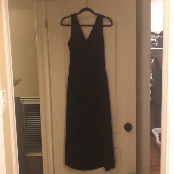 Wilfred Dresses & Skirts - Aritzia Wilfred Ecoulement Dress Wilfred Dresses & Skirts - Aritzia Wilfred Ecoulement Dress